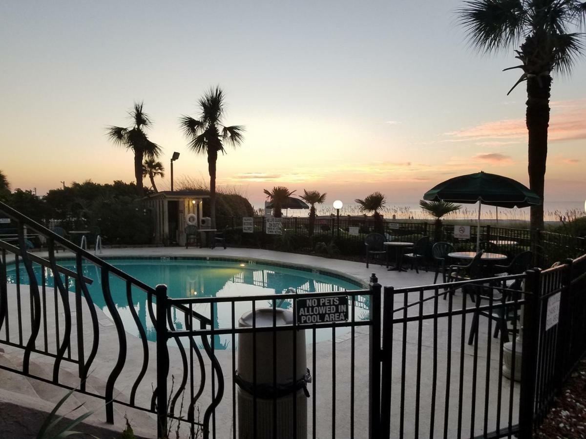 The Palms Resort-Oceanfront 미를 비치 외부 사진